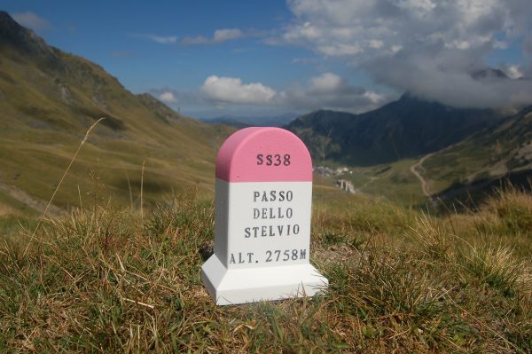 Passo Dello Stelvio mini km marker